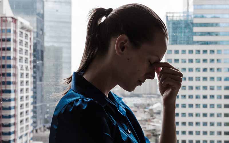 عواملی که باعث می شوند زنگی ساده تر و شادتری داشته باشین