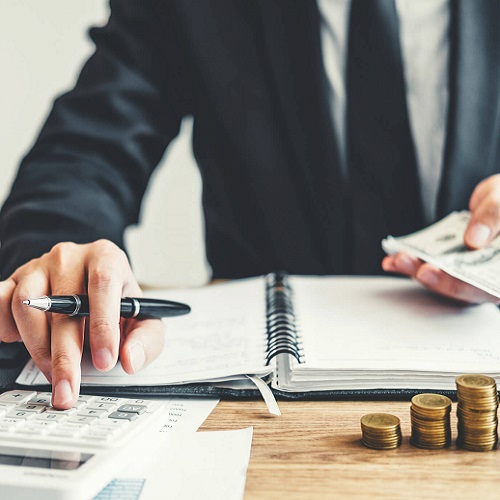 ویژگی های رفتاری مدیر شایسته: پایبندی به ارزش ‌های اسلامی و انقلابی