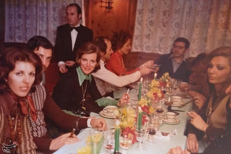 افشاگری عضو دربار شاه: رضا پهلوی و فرح دیبا ۲۲ میلیون دلار از عربستان پول گرفته‌اند