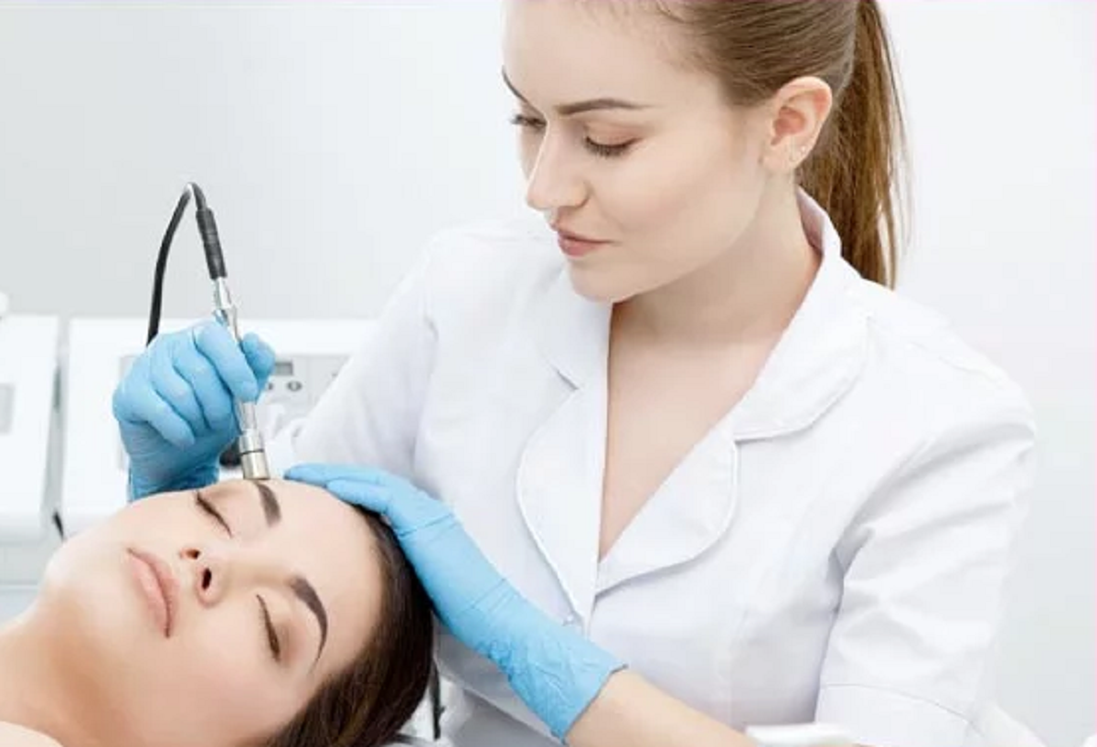 هرآنچه درباره میکرودرم ابریژن برای جوانسازی پوست لازم است بدانیم