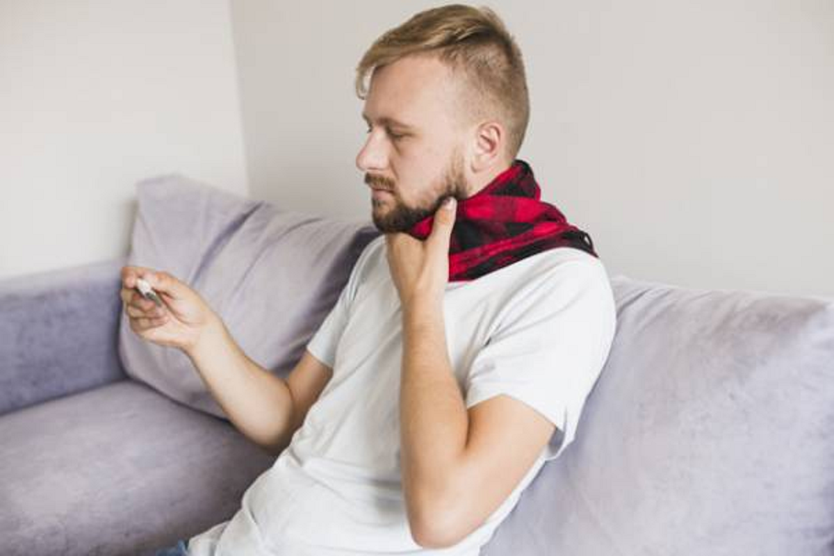 فارنژیت یا التهاب حلق چیست و  علل و راه های درمان آن را بدانیم