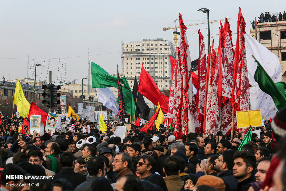 گزارش تصویری حضور میلیونی مشهدی‌ها برای تشییع سرداران مقاومت
