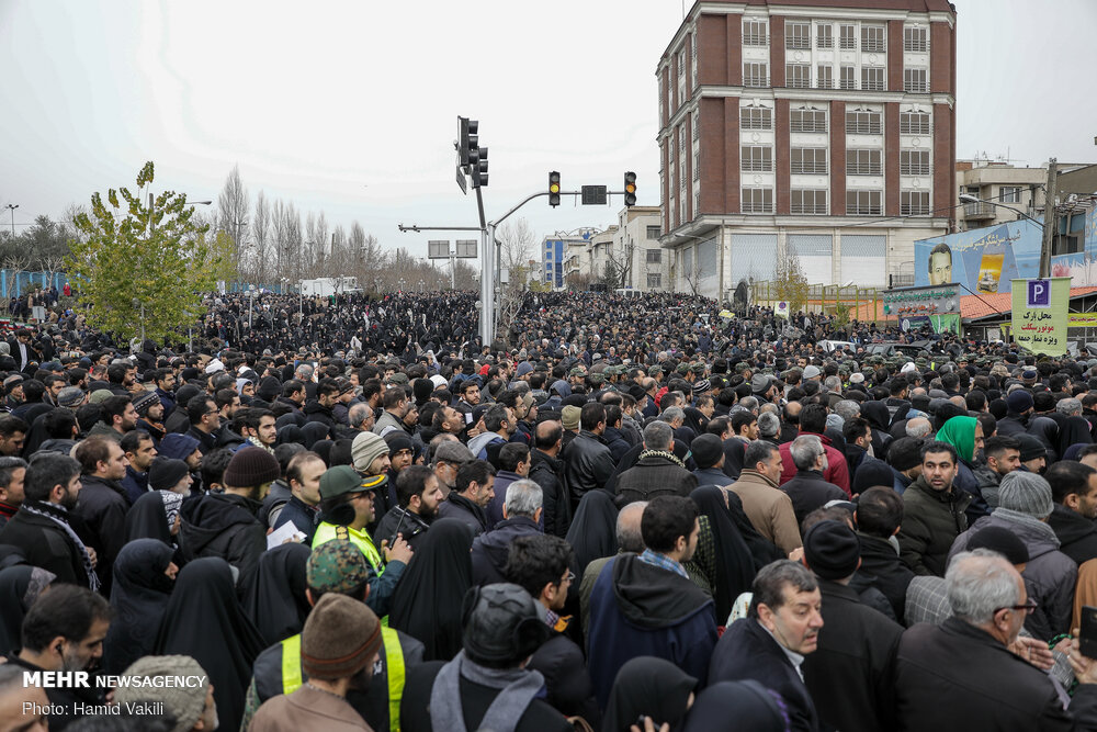 گزارش تصویری خطبه عزت | نماز جمعه تهران به امامت ولی امر مسلمین