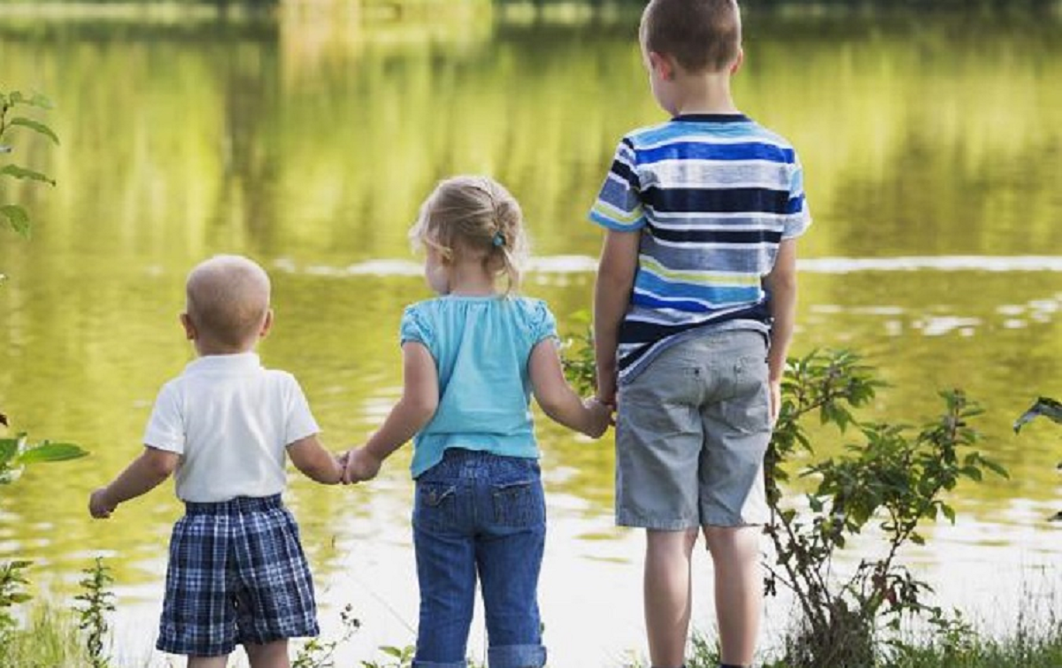فرزندان دوم خانواده اغلب قربانی سندروم فرزند میانی هستند