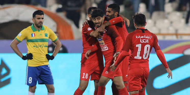 مومنی در گفتگو با راسخون: برای شکست سپاهان همه چیز را فراموش کرده بودیم/مشکلات مالی نبود، قهرمان نیم فصل می شدیم