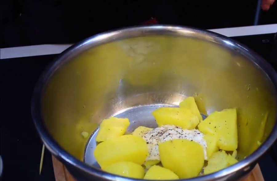 دستور تهیه پوره سیب زمینی