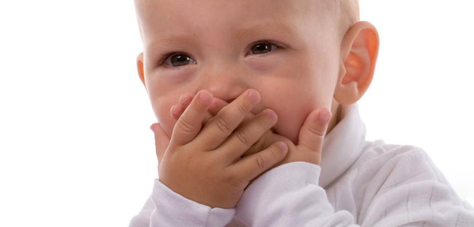 بررسی علل بوی بد دهان در کودکان و نوزادان