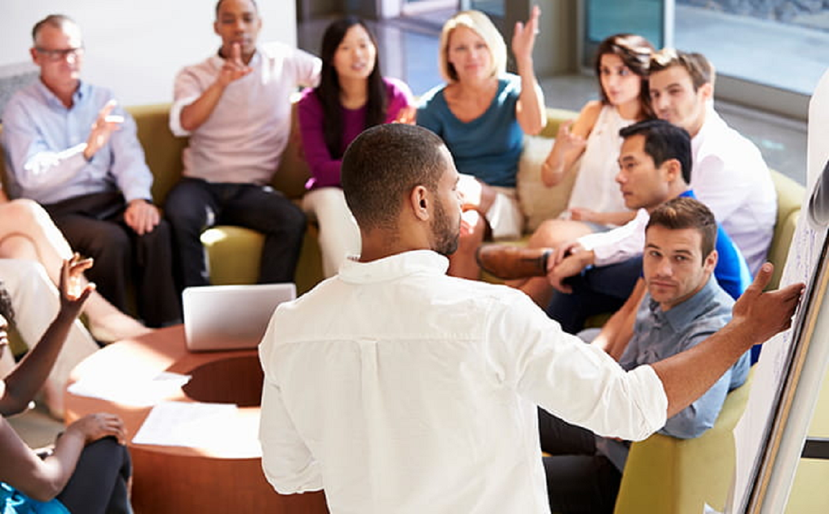 تکنیکها و قوانین طوفان فکری