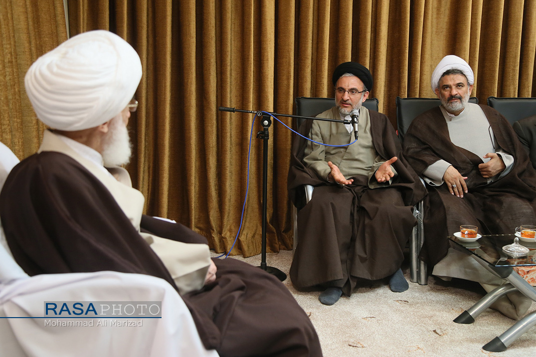 گزارش تصویری اولین دیدار حجت الاسلام خاموشی به عنوان رییس سازمان اوقاف و امورخیریه با مراجع عظام تقلید (بخش اول)