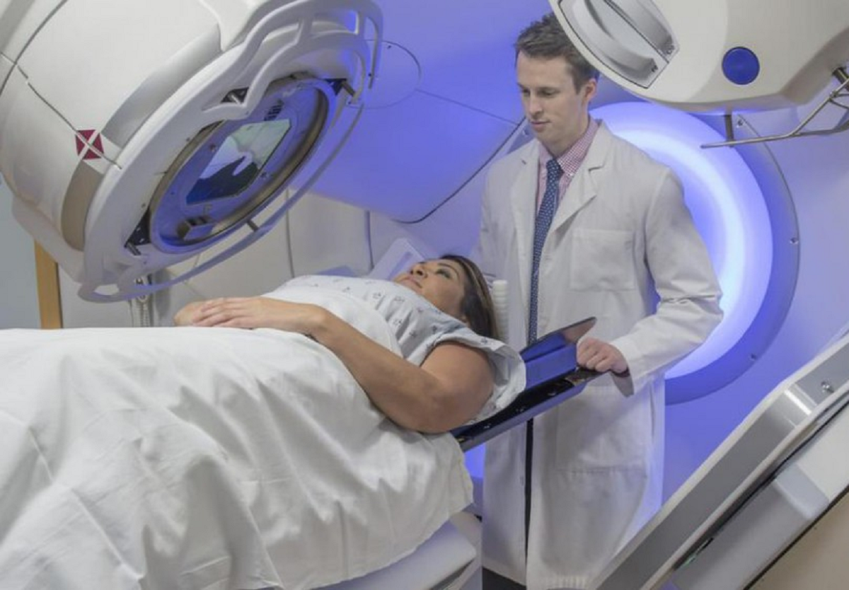 آشنایی با روش های نوین درمان سرطان سینه