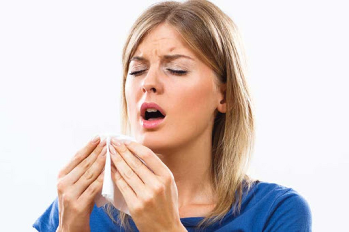 علل درد کمر در هنگام سرفه کردن یا عطسه ناگهانی