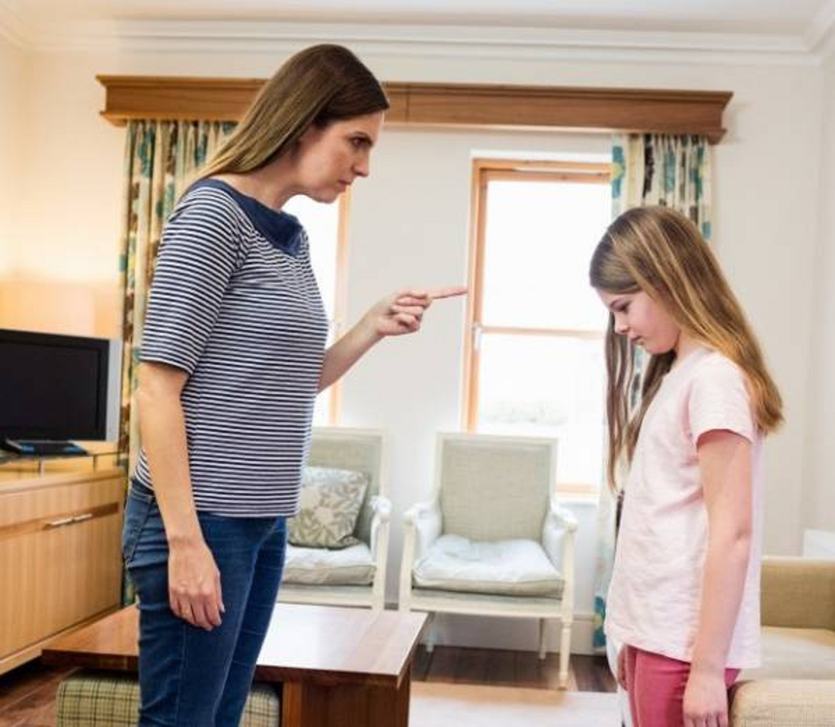 رفتار‌های اشتباه والدین و تأثیر آن‌ها روی کودک