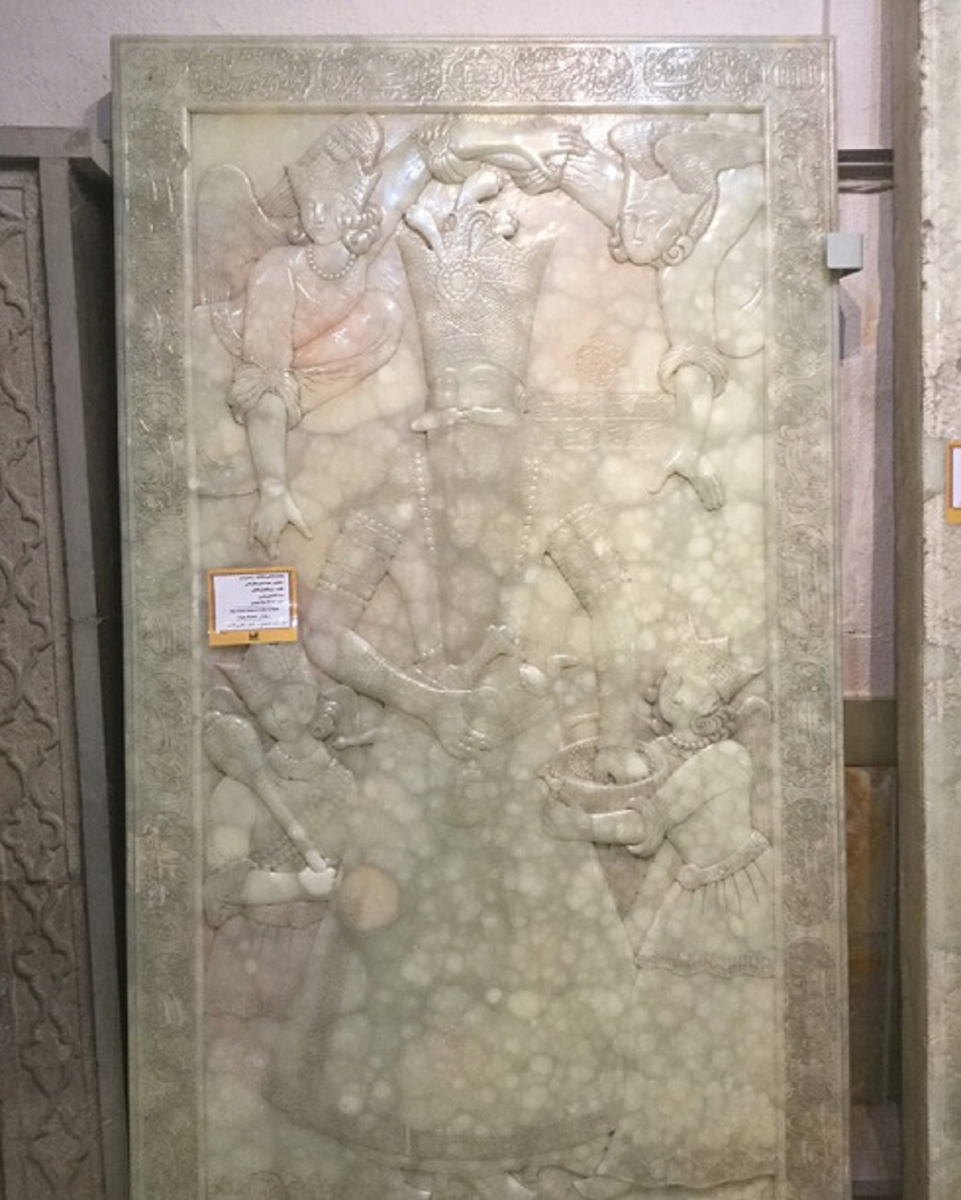 مقبره فتحعلی شاه در حرم فاطمه معصومه