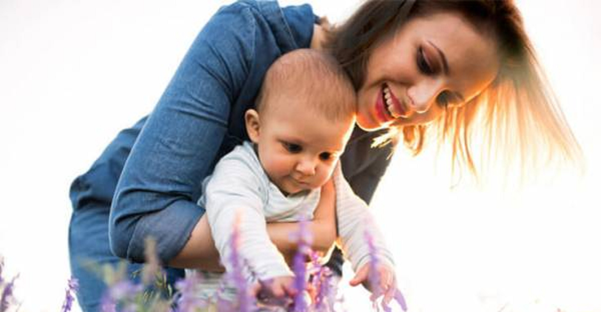 دلایل گریه کردن نوزادان و روشهای آرام نمودن آن ها