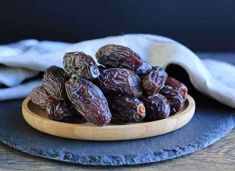 بهترین روش نگهداری از خرما در یخچال و فریزر