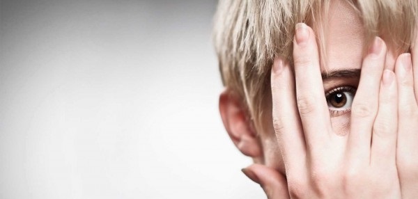 بررسی معنا و مفهوم اعتماد به نفس در خانم ها