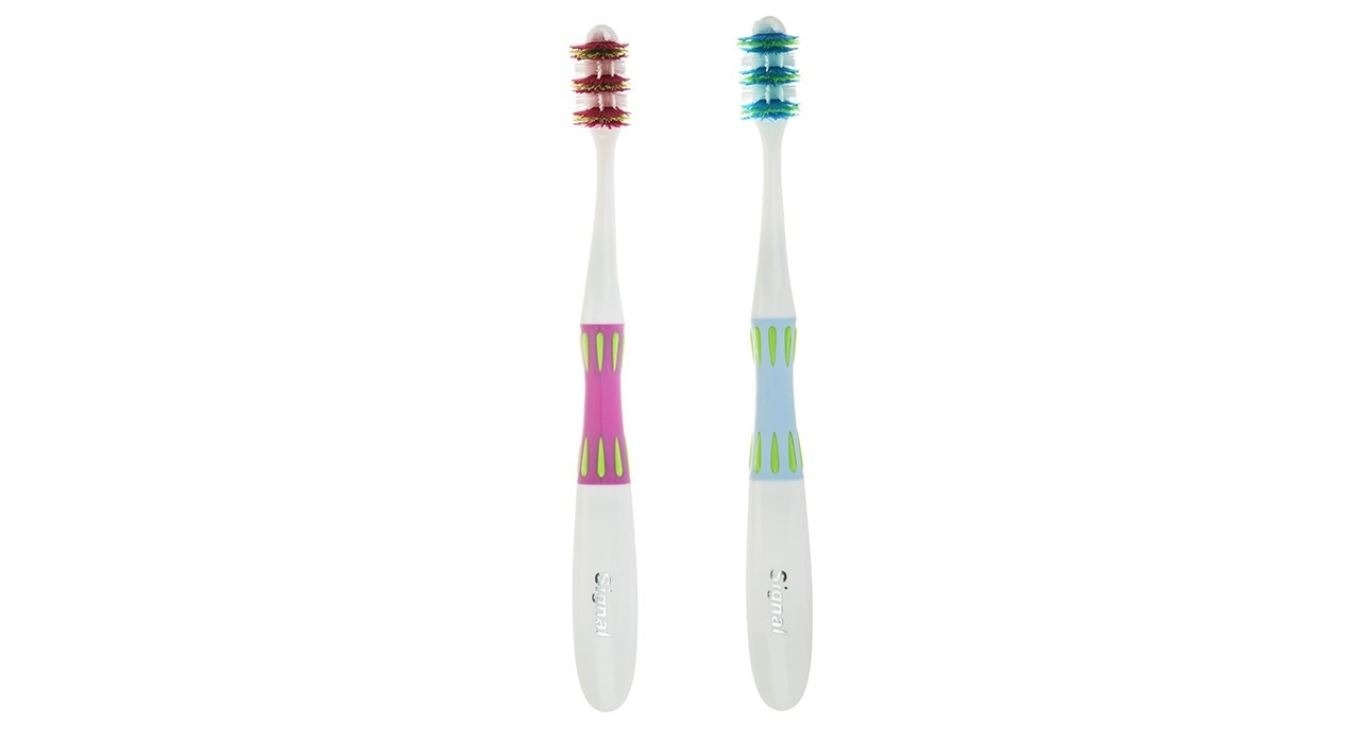 مسواک معمولی بهتر است یا مسواک برقی؟