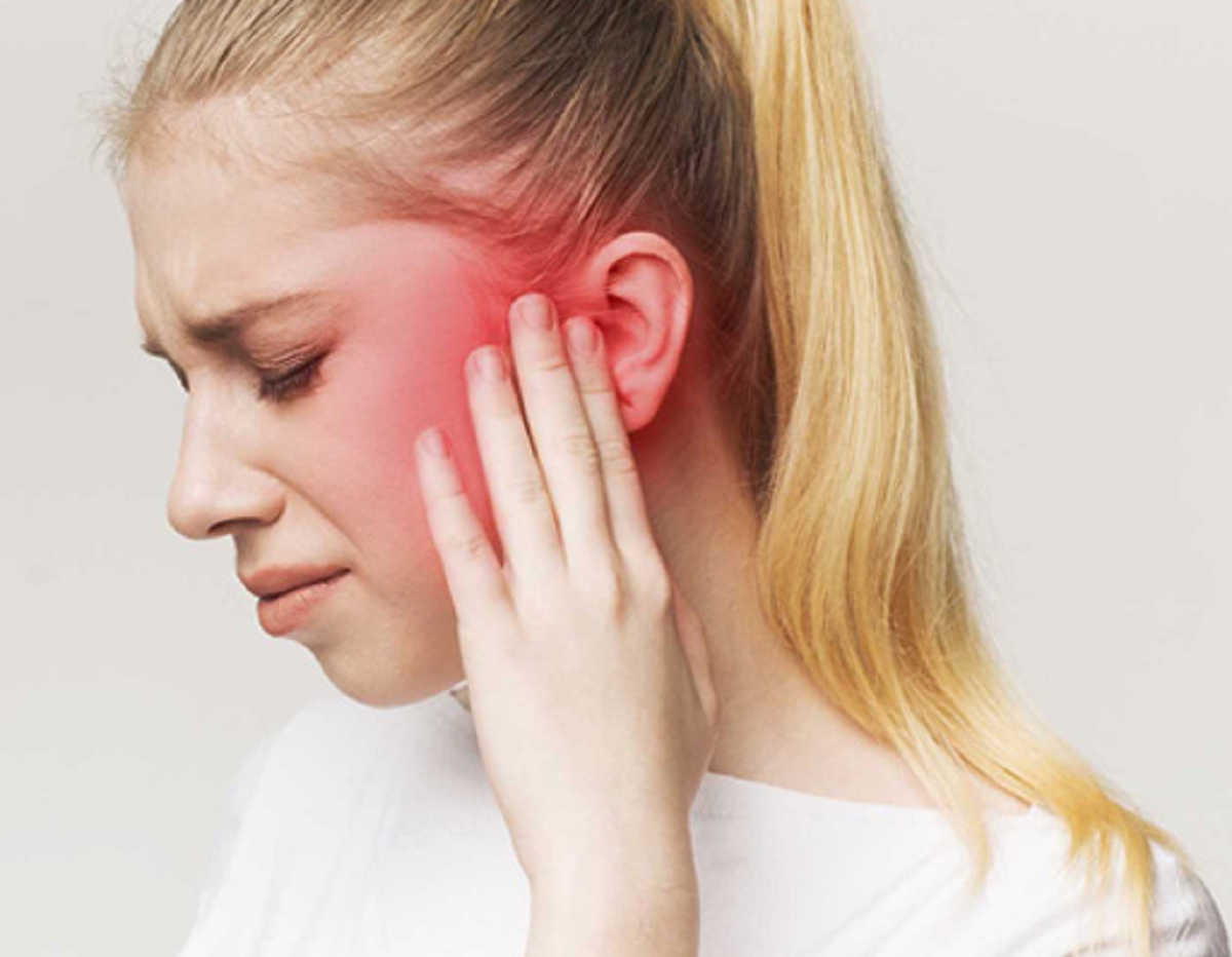 روش خارج کردن جرم یا واکس از درون گوش بدون آسیب رساندن