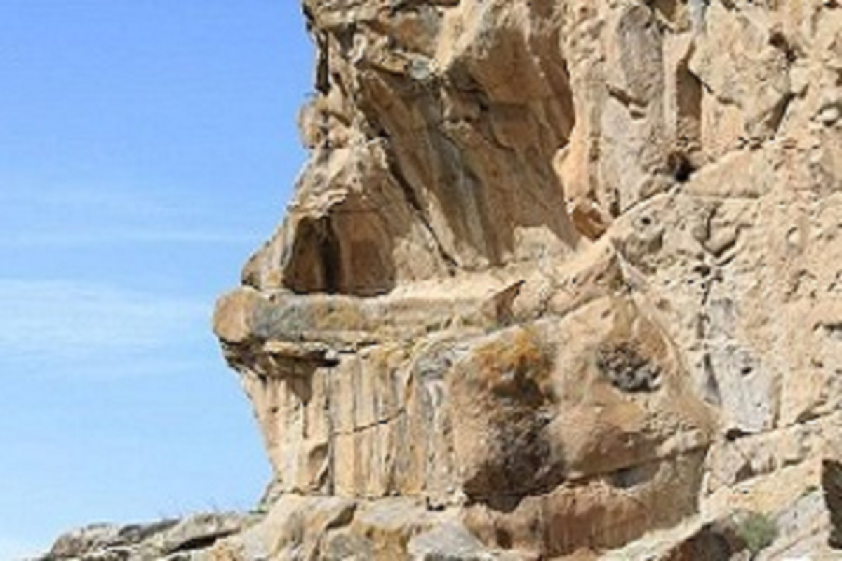 قلعه مرموز و اسرار امیز بوینی یوغون در استان اردبیل