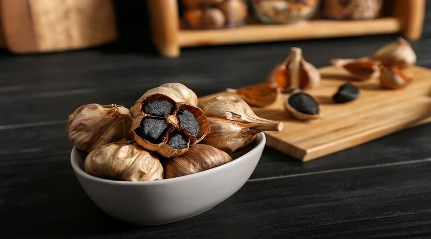 نگهداری از سیر سیاه