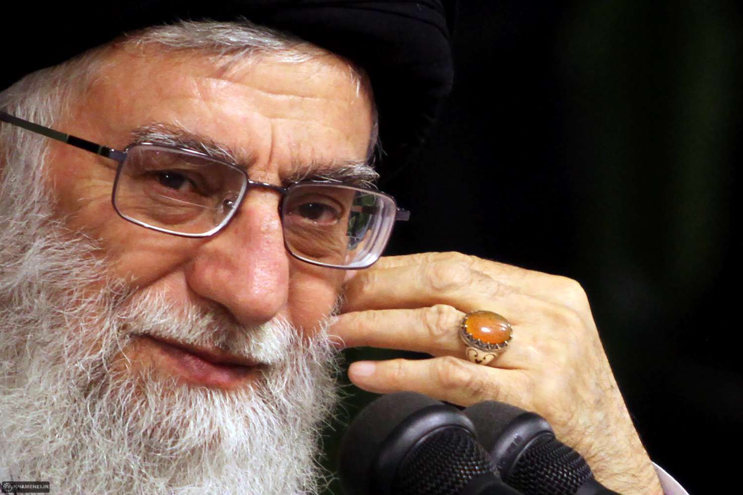 آية الله السيد علي الخامنه ای | الإمام الخامنئي