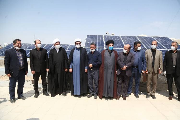 گزارش تصویری از افتتاح نیروگاه های تولید برق خورشیدی بقاع متبرکه استان قم
