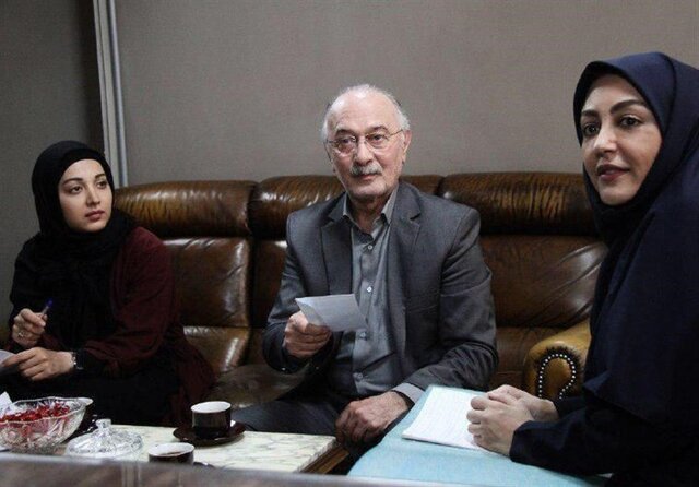 پرویز پورحسینی چشم از جهان فرو بست