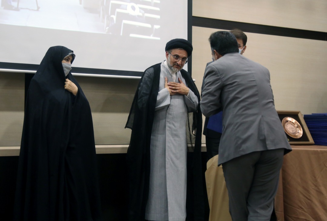 گزارشی از اختتامیه نمایشگاه «دستاوردهای نهاد وقف» سال 1400 گزارشی از اختتامیه نمایشگاه «دستاوردهای نهاد وقف» سال 1400