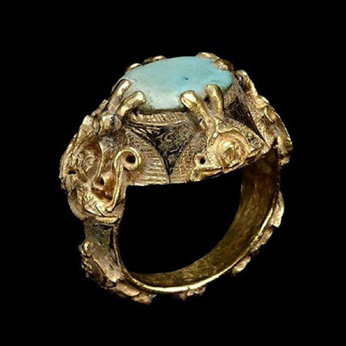 تکه هایی از اثار تاریخی ایران در موزه های خارجی