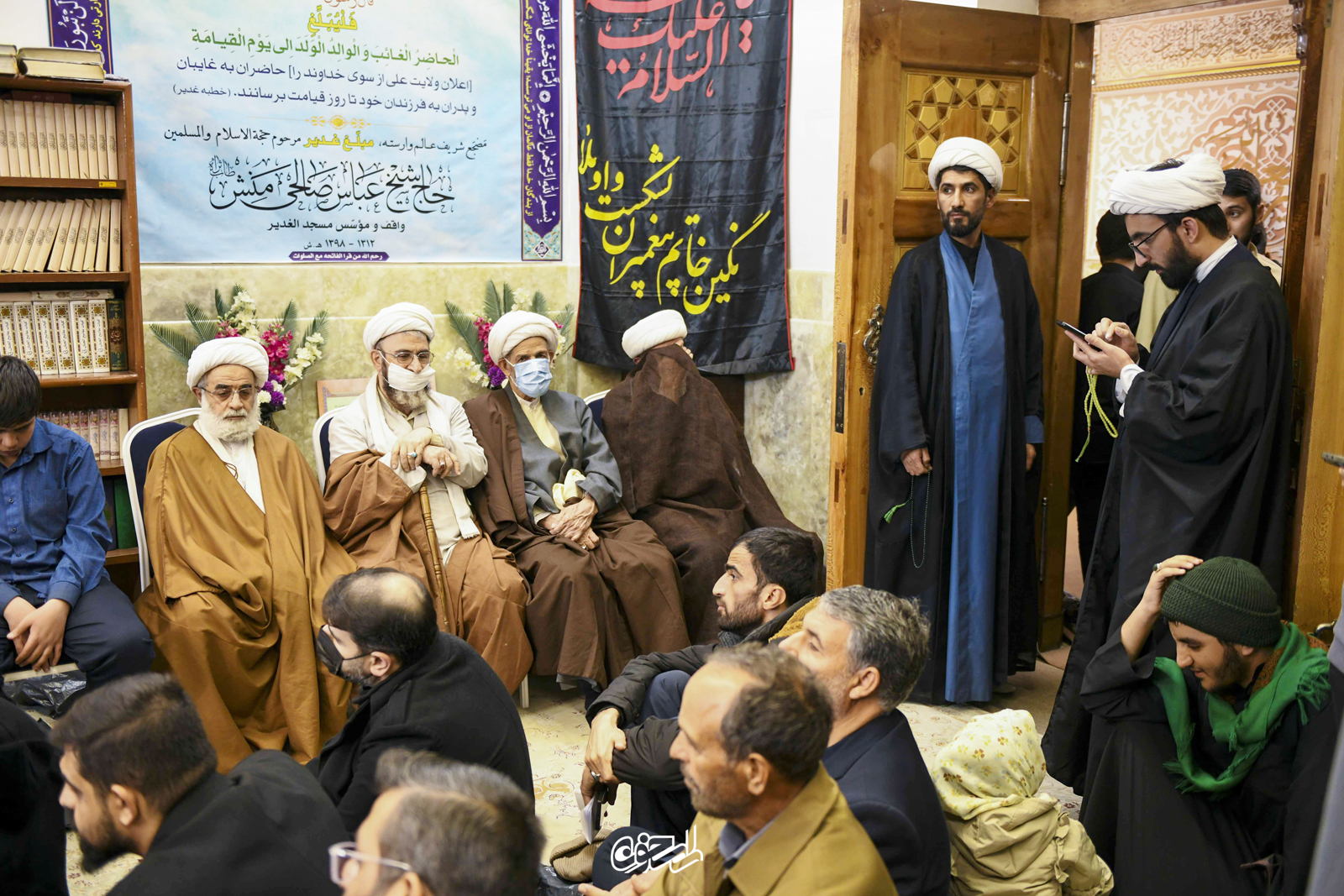 گزارش تصویری مراسم یادبود پسر فقید آیت الله صدیقی در قم گزارش تصویری مراسم یادبود پسر فقید آیت الله صدیقی در قم