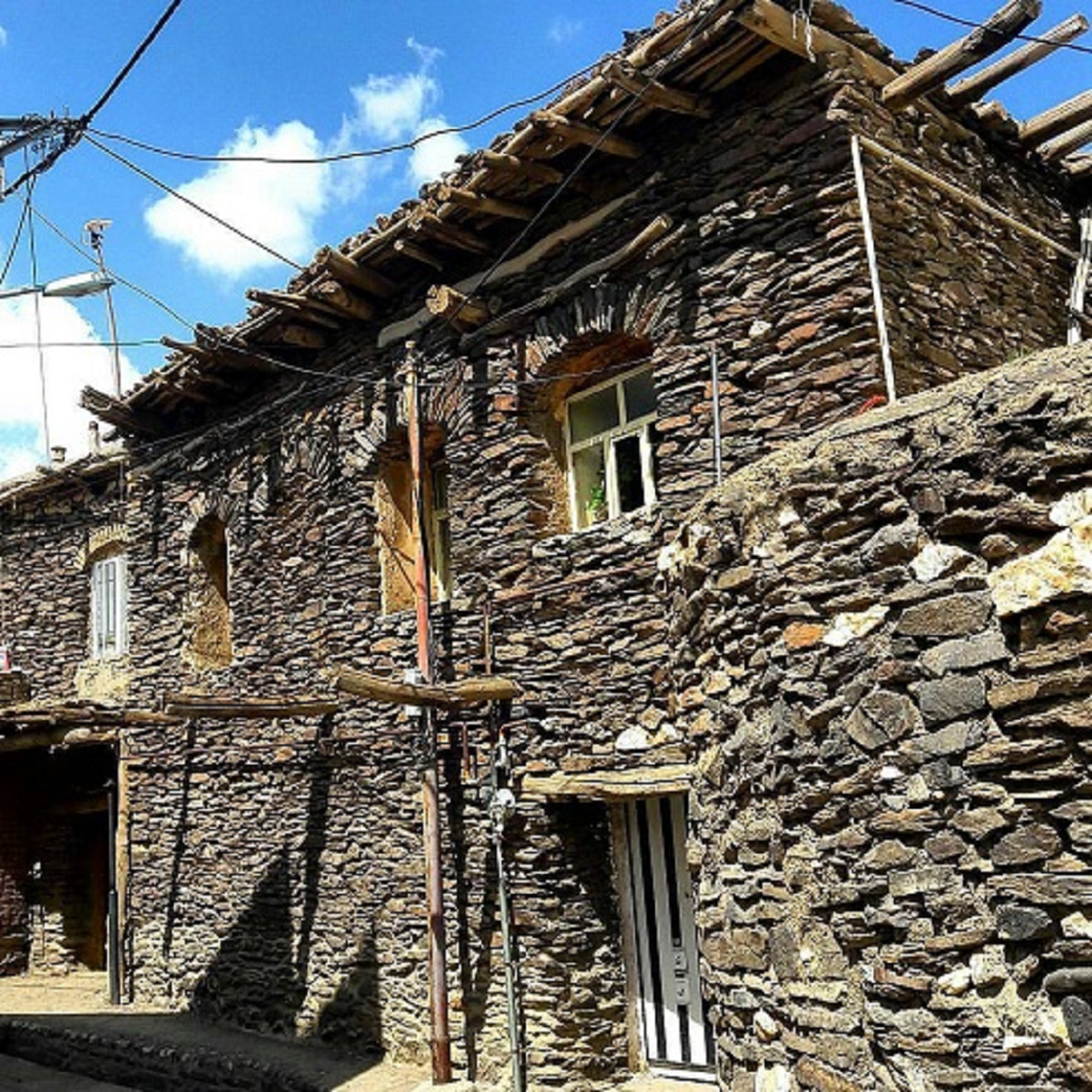 ورکانه خاص ترین روستای سنگی در استان همدان