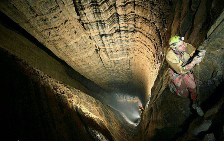 جاذبه های رازآلود جهان