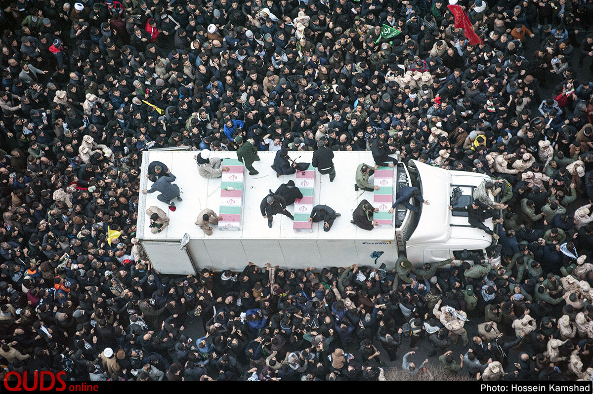 گزارش تصویری حضور میلیونی مشهدی‌ها برای تشییع سرداران مقاومت