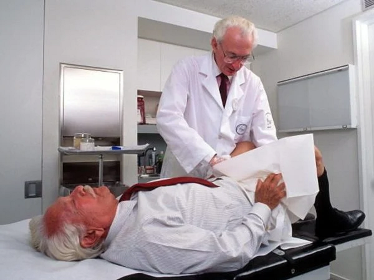 هر آنچه باید در مورد آزمایش پروستات، مزایا و معایب آن بدانید