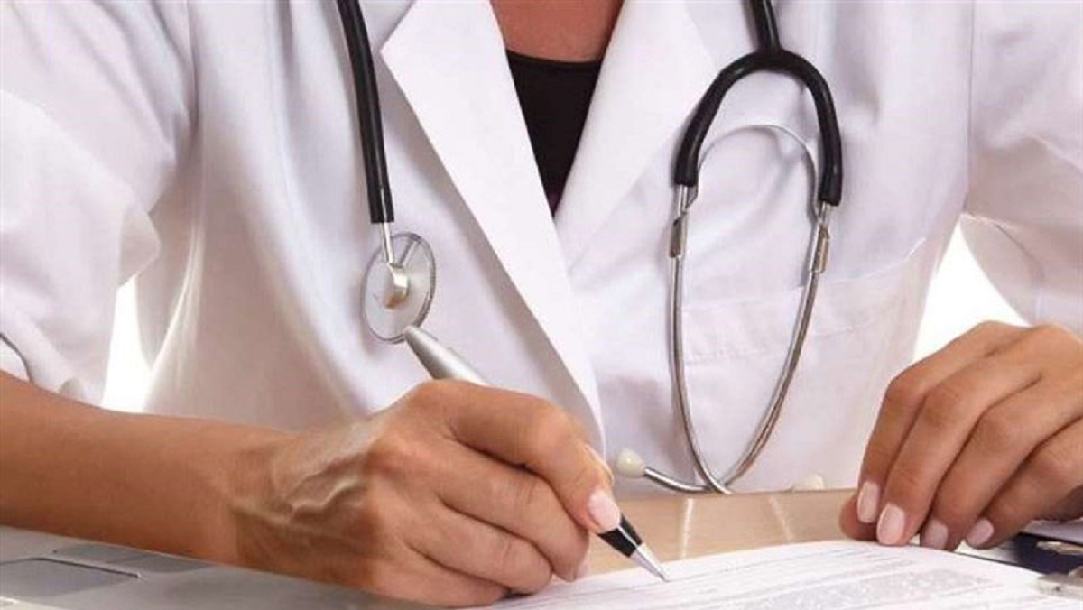 علائم و علل سندرم تخمدان پلی‌کیستیک (PCOS) و تشخیص و درمان آن