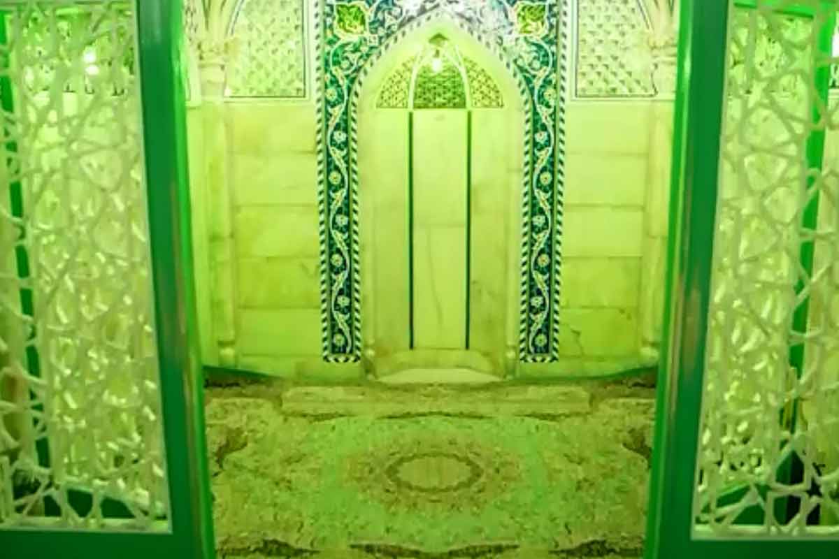 آشنایى با مقام رفیع حضرت فاطمه معصومه علیها السلام آشنایى با مقام رفیع حضرت فاطمه معصومه علیها السلام