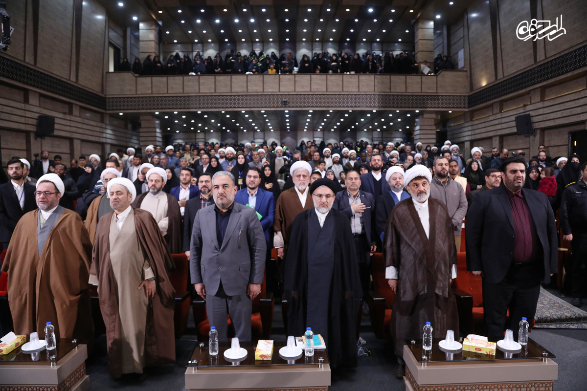 آیین اختتامیه چهل و هشتمین دوره مسابقات معارفی قرآن کریم در قم | بیانات سخنرانان مراسم و اسامی برگزیدگان