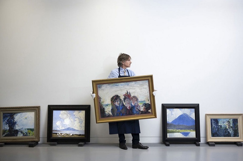 عرضه و فروش آثار هنری عرضه و فروش آثار هنری