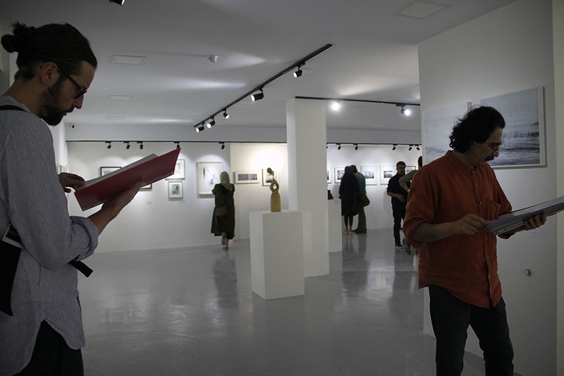 عرضه و فروش آثار هنری عرضه و فروش آثار هنری