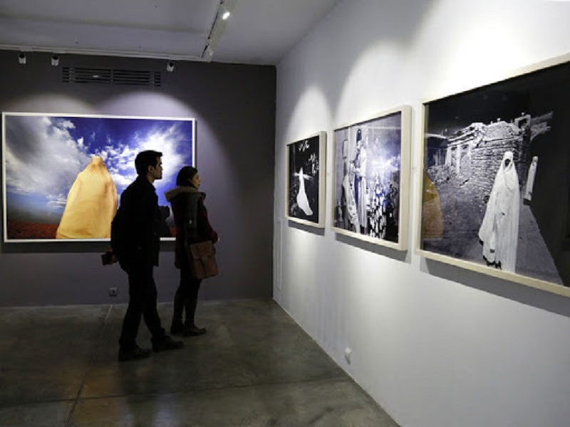 عرضه و فروش آثار هنری