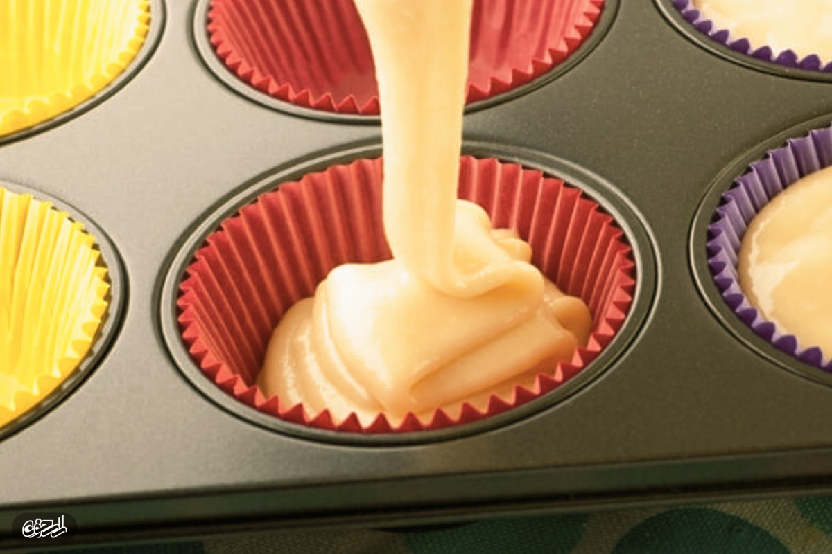 کیک قالبی کوچک قالبگیری کاپکیک در لفافهای رنگی