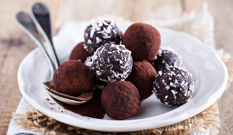 این شکلات های خوشمزه را در خانه درست کنید