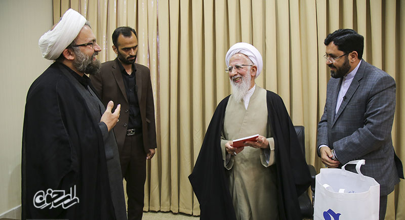 غرب فهم درستی از اخلاق ندارد | در آموزه‌های اسلامی حق با اخلاق است