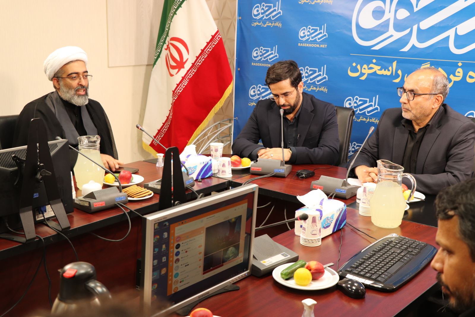 گزارش سلسله نشست های گام دوم انقلاب در فضای مجازی (هوش مصنوعی در حوزه های علمیه)