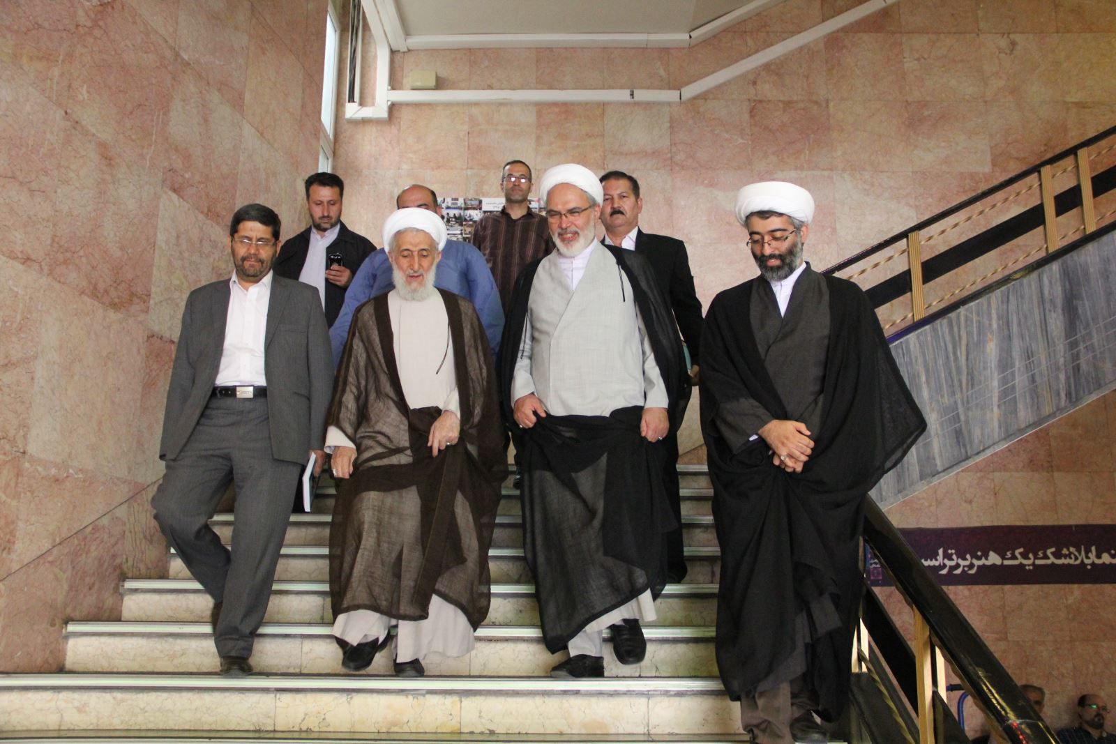 گزارش تصویری از رونمایی پوستر غدیر 98 با حضور وزیر فرهنگ و دبیرکل بنیاد بین المللی غدیر