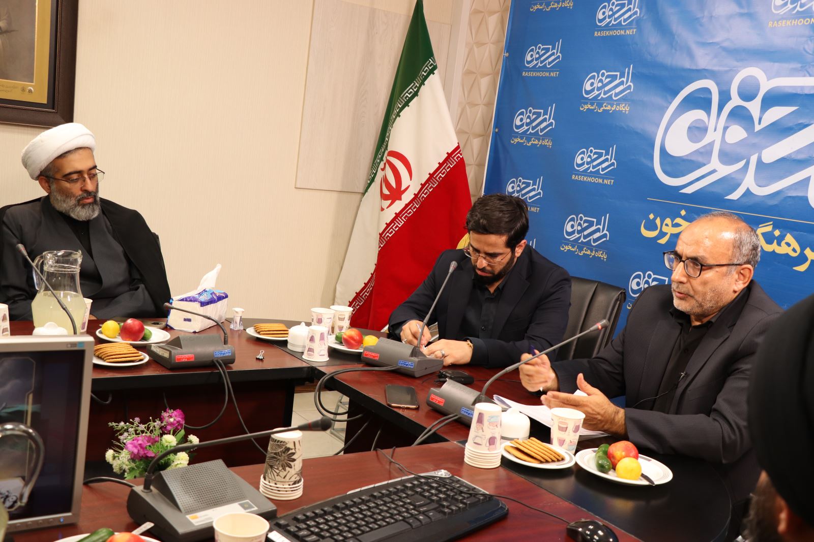 گزارش سلسله نشست های گام دوم انقلاب در فضای مجازی (هوش مصنوعی)