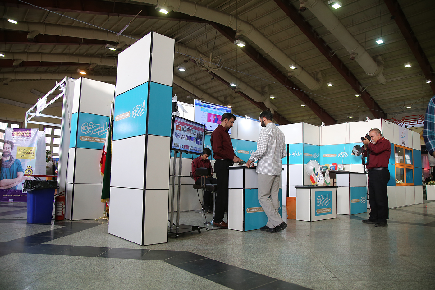 گزارش تصویری 2 حضور راسخون در دوازدهمین نمایشگاه ملی رسانه‌های دیجیتال