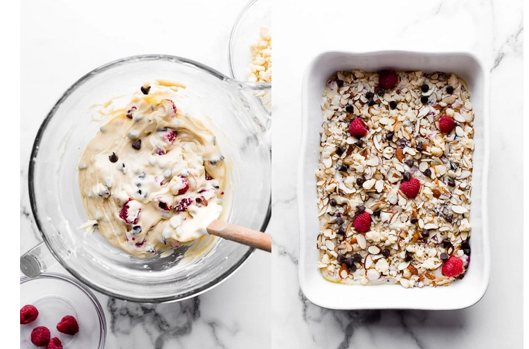 طرز تهیه کیک شکلاتی با روکش میوه ای