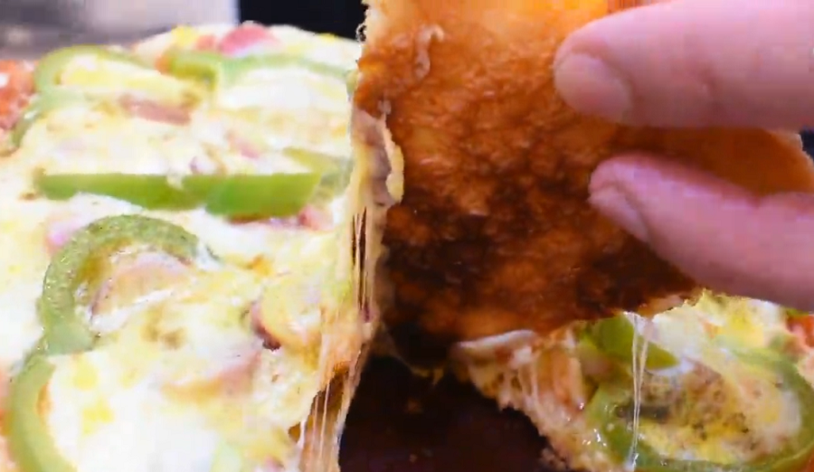 دستور تهیه پیتزا پپرونی خانگی