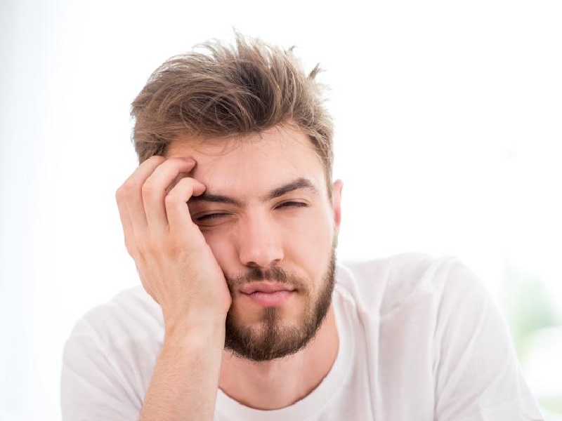 چرا با سردرد از خواب بیدار می شویم؟ چرا با سردرد از خواب بیدار می شویم؟